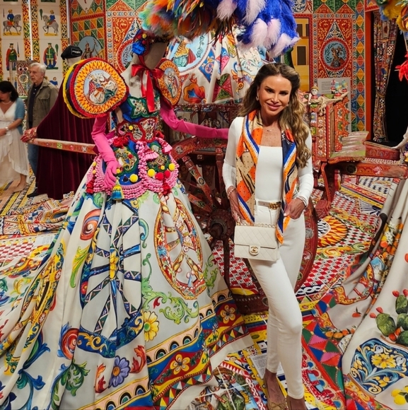 Hermès Silk La Berline Bayadere 90 Scarf - Picture 14 of 14